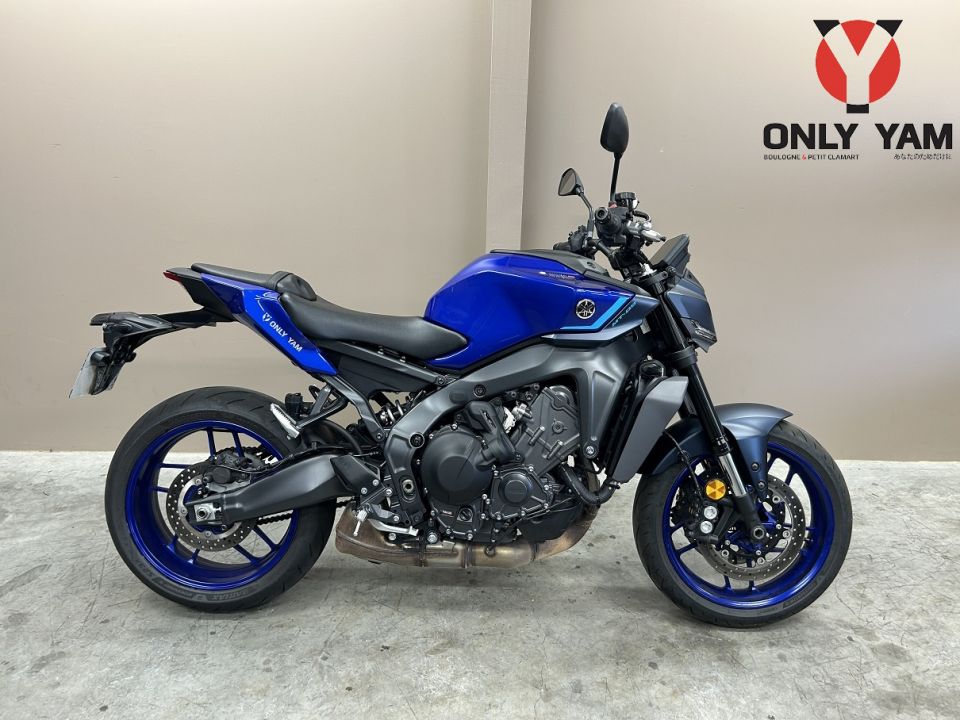 YAMAHA MT-09 Y-AMT 0