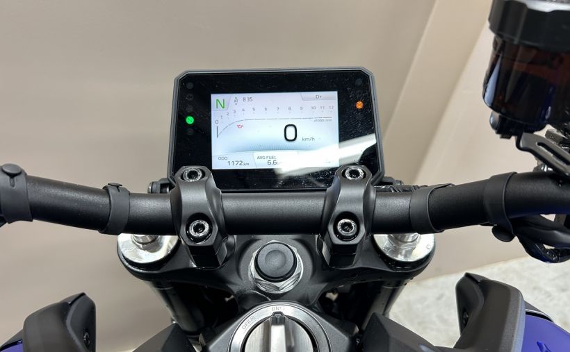 YAMAHA MT-09 Y-AMT 3