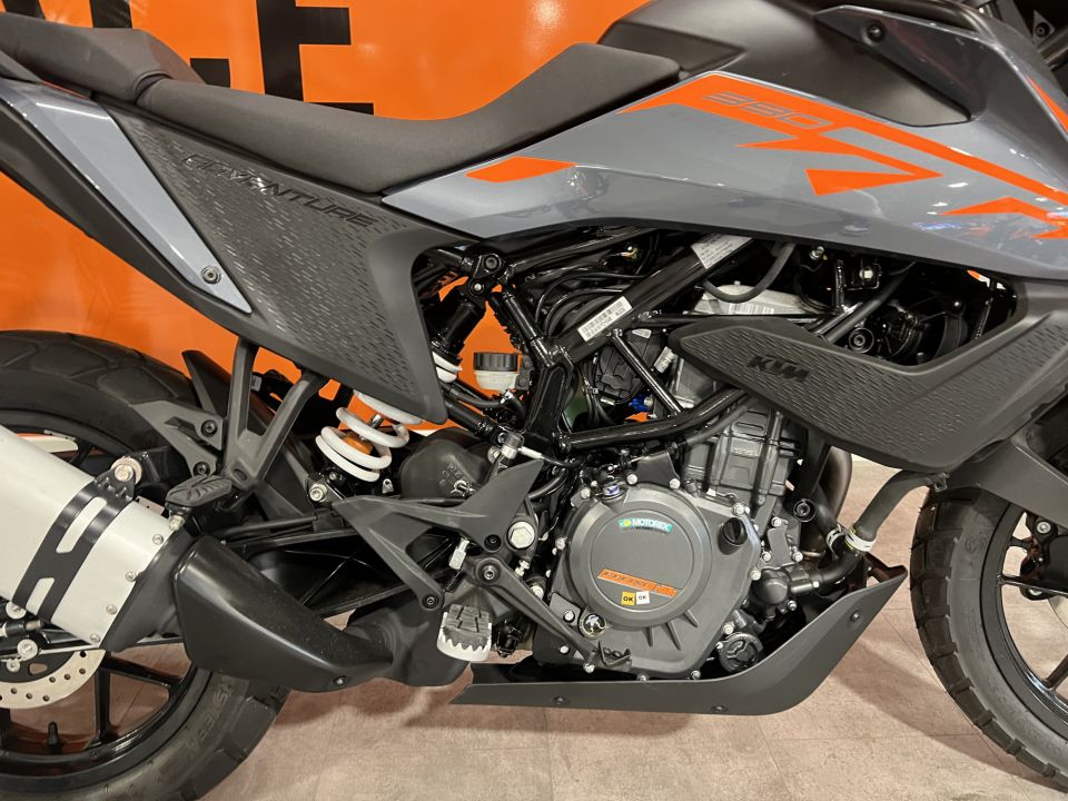 KTM 390 ADVENTURE 16