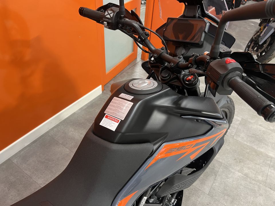 KTM 390 ADVENTURE 24