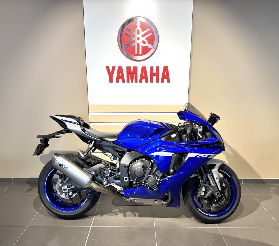 YAMAHA YZF 1000 R1 1