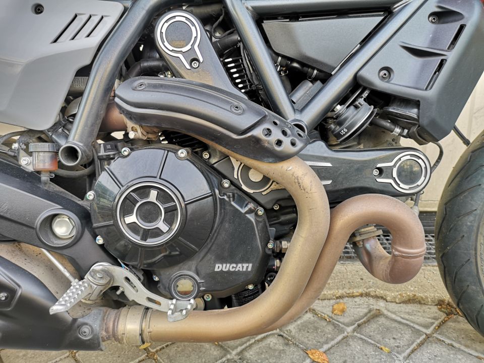 DUCATI SCRAMBLER 8
