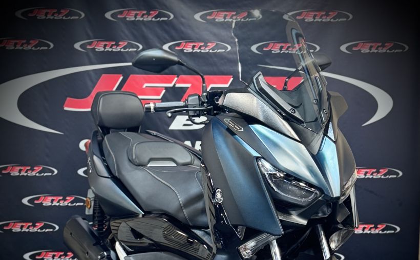 YAMAHA XMAX 300 Tech Max 0