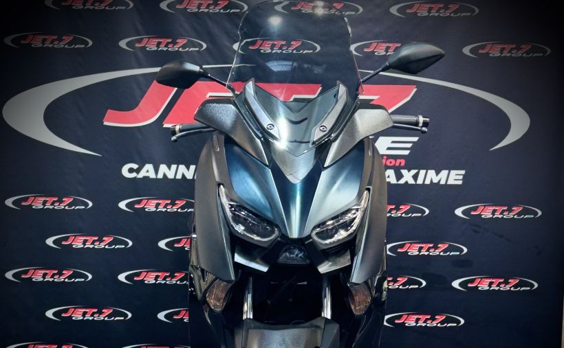 YAMAHA XMAX 300 Tech Max 1