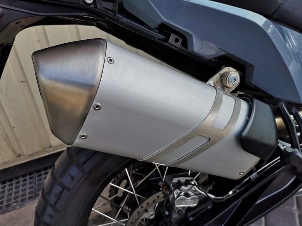 KTM 890 ADVENTURE 16