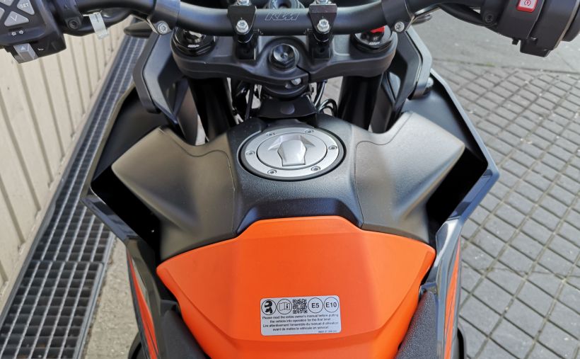 KTM 890 ADVENTURE 2