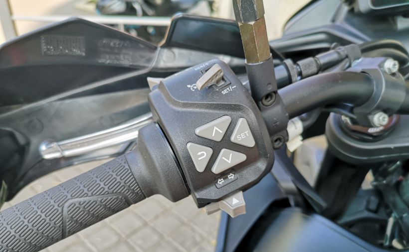KTM 890 ADVENTURE 9