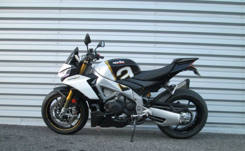 APRILIA TUONO 1100 V4 FACTORY 24