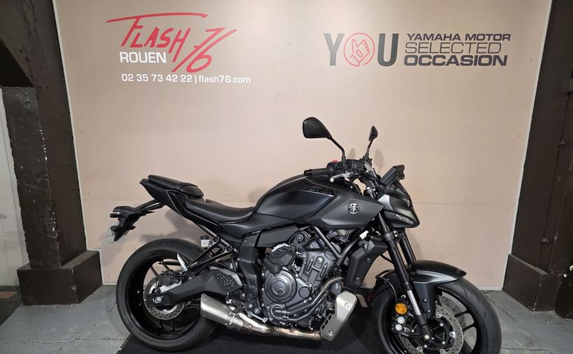 YAMAHA MT-07 Y-AMT 0