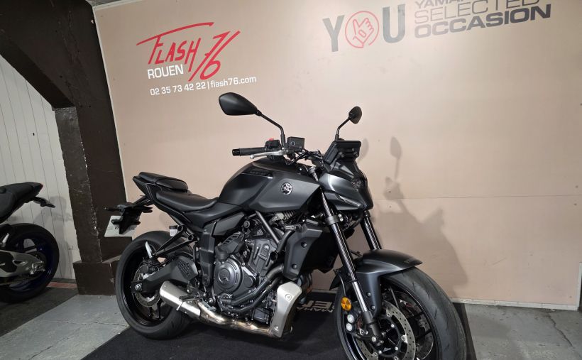 YAMAHA MT-07 Y-AMT 2