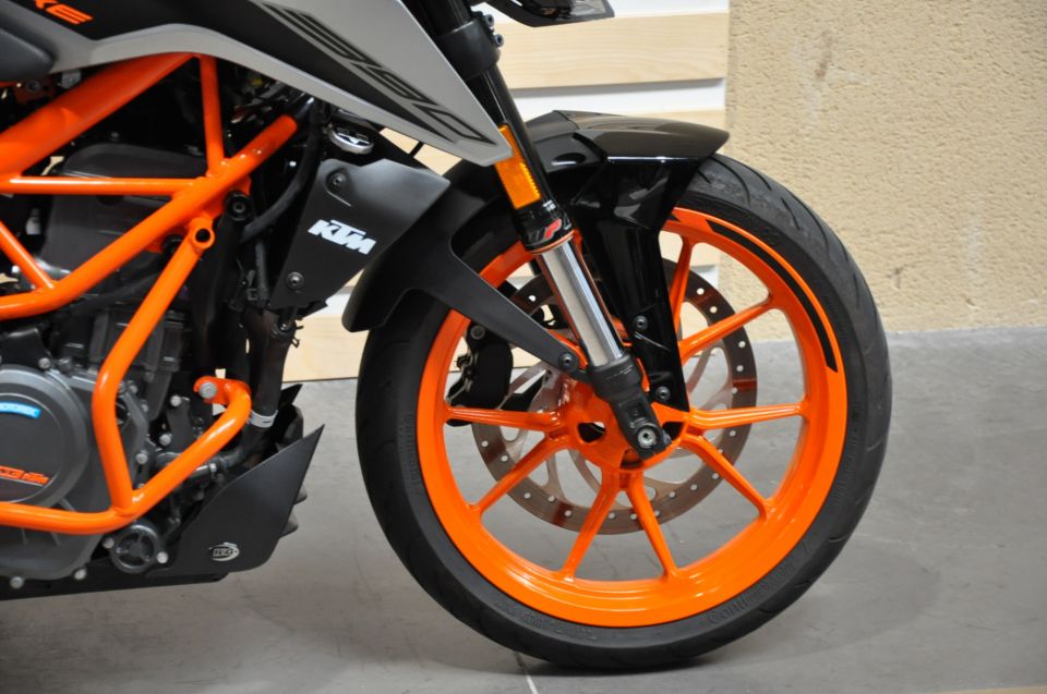 KTM 390 DUKE ABS 3