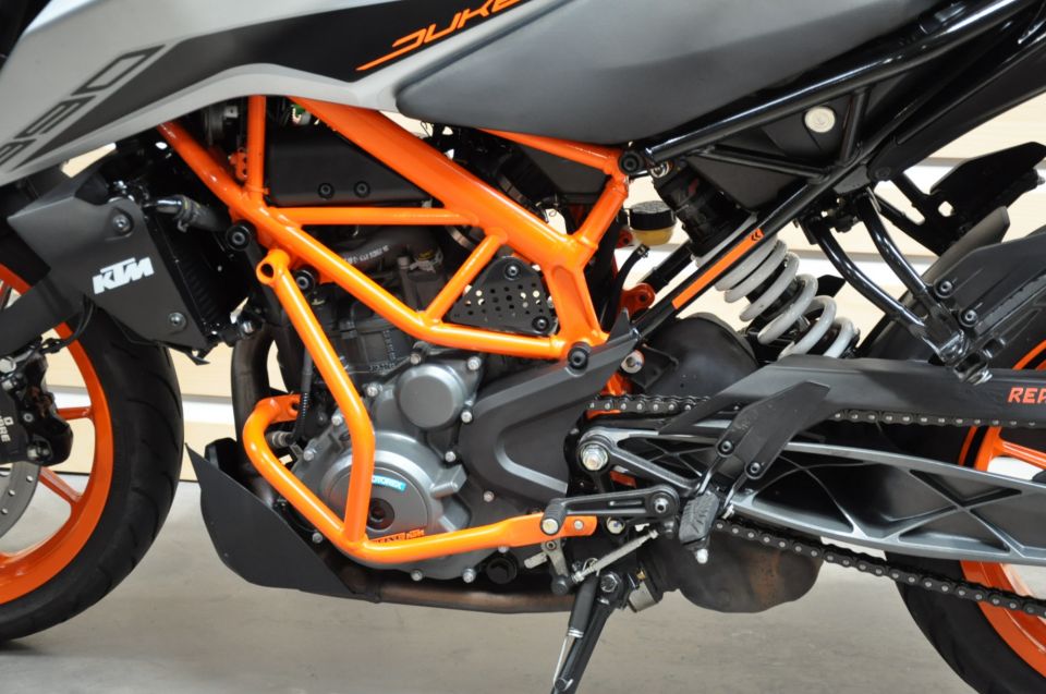KTM 390 DUKE ABS 10