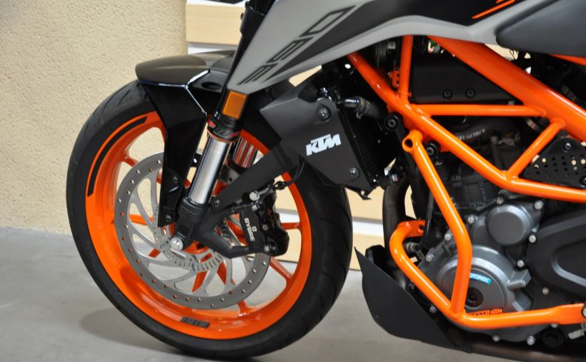 KTM 390 DUKE ABS 12