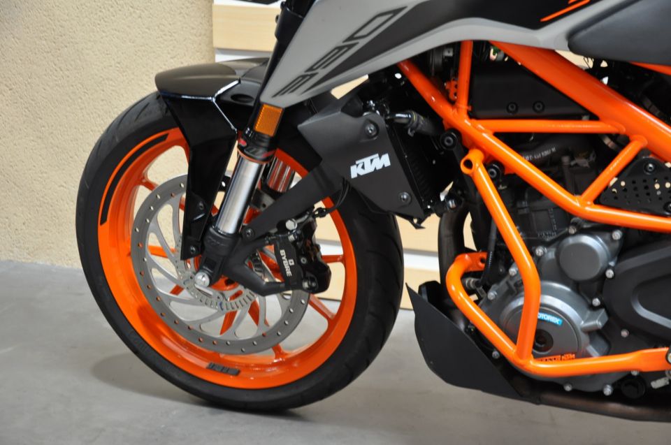 KTM 390 DUKE ABS 12