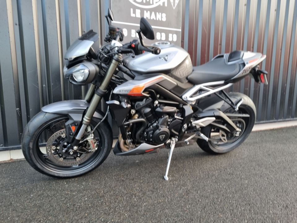 TRIUMPH STREET TRIPLE 765 RS 25