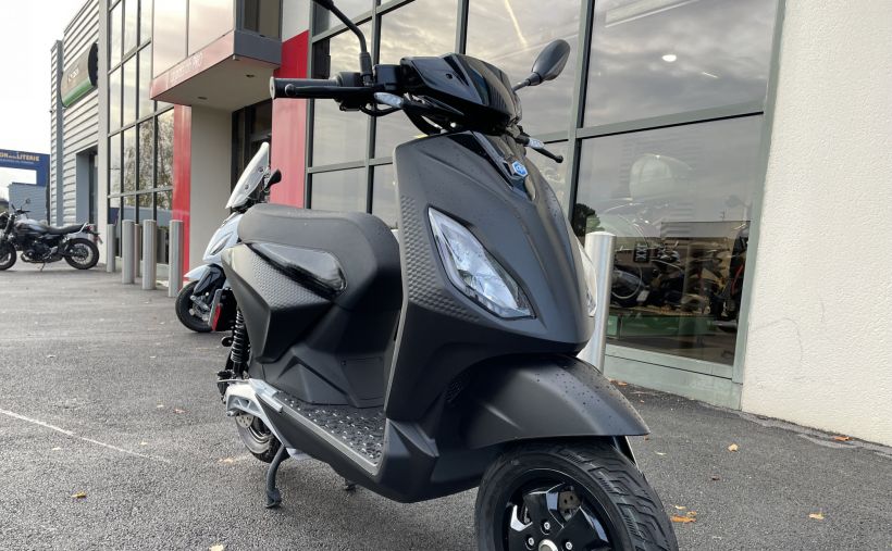 PIAGGIO 1 ACTIVE 3