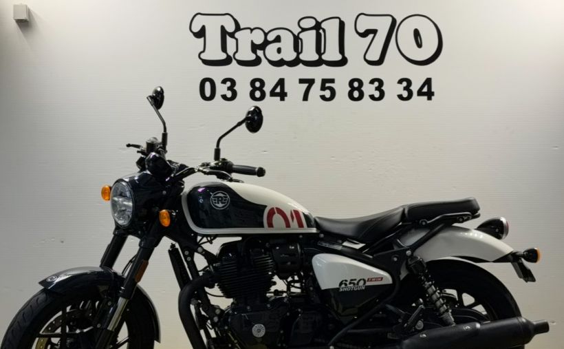 ROYAL ENFIELD SHOTGUN 650 1