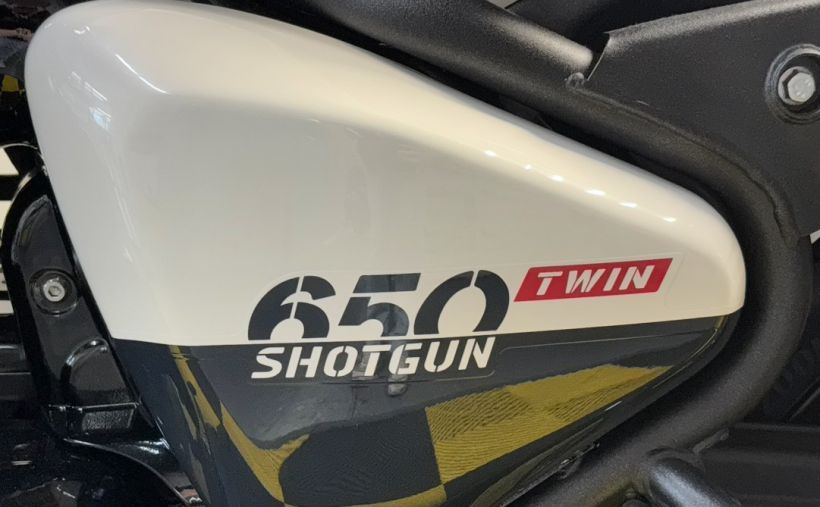 ROYAL ENFIELD SHOTGUN 650 5