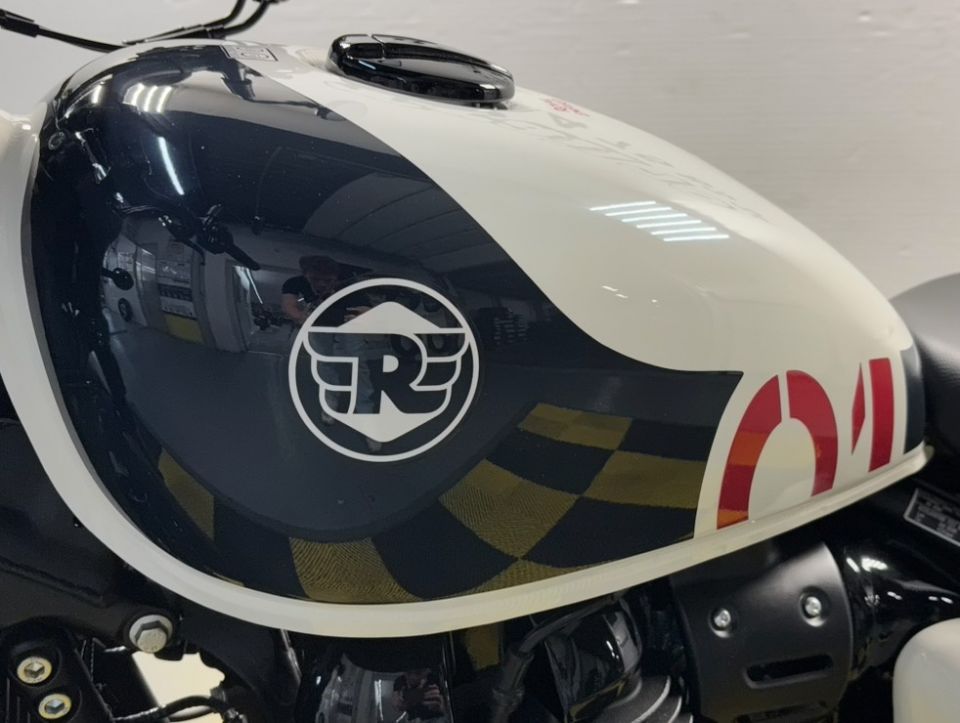 ROYAL ENFIELD SHOTGUN 650 42