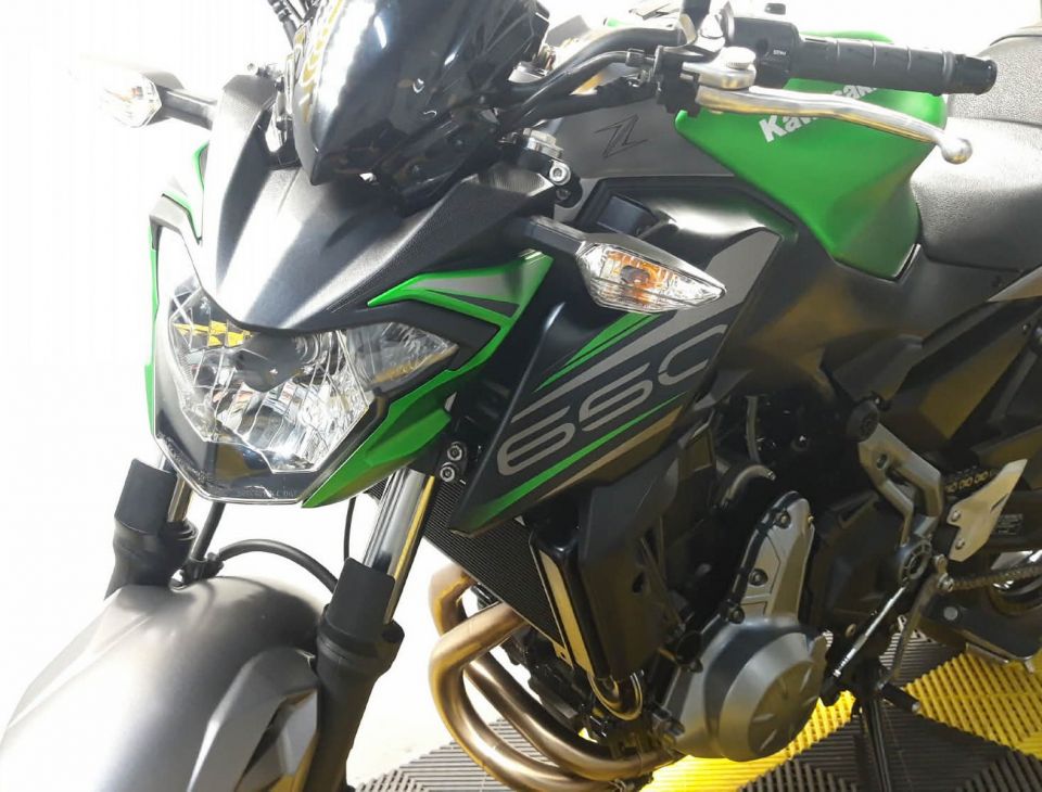 KAWASAKI Z 650 12