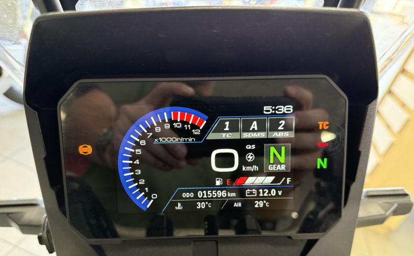 SUZUKI DL V-STROM 800DE 2