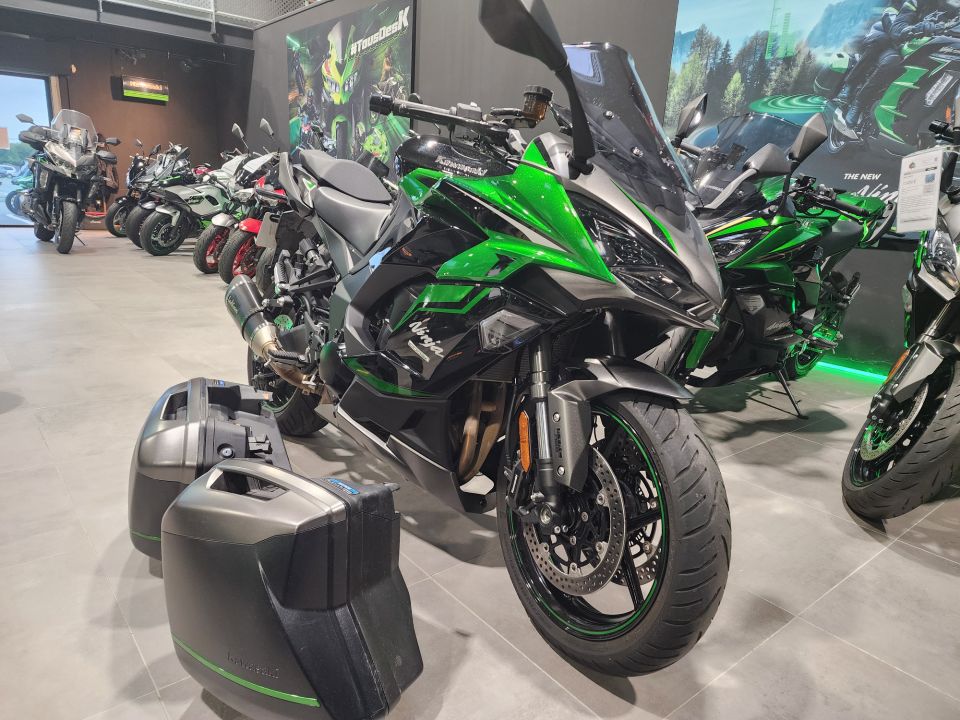 KAWASAKI NINJA 1000 SX TOURER 5