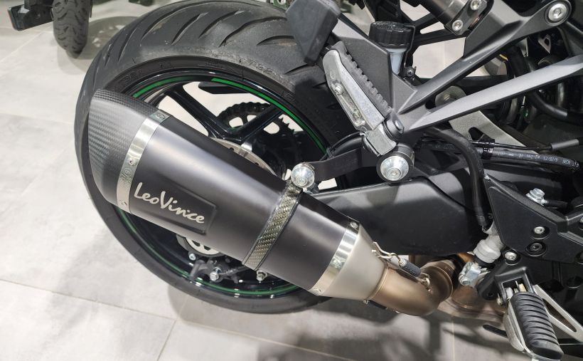 KAWASAKI NINJA 1000 SX TOURER 10