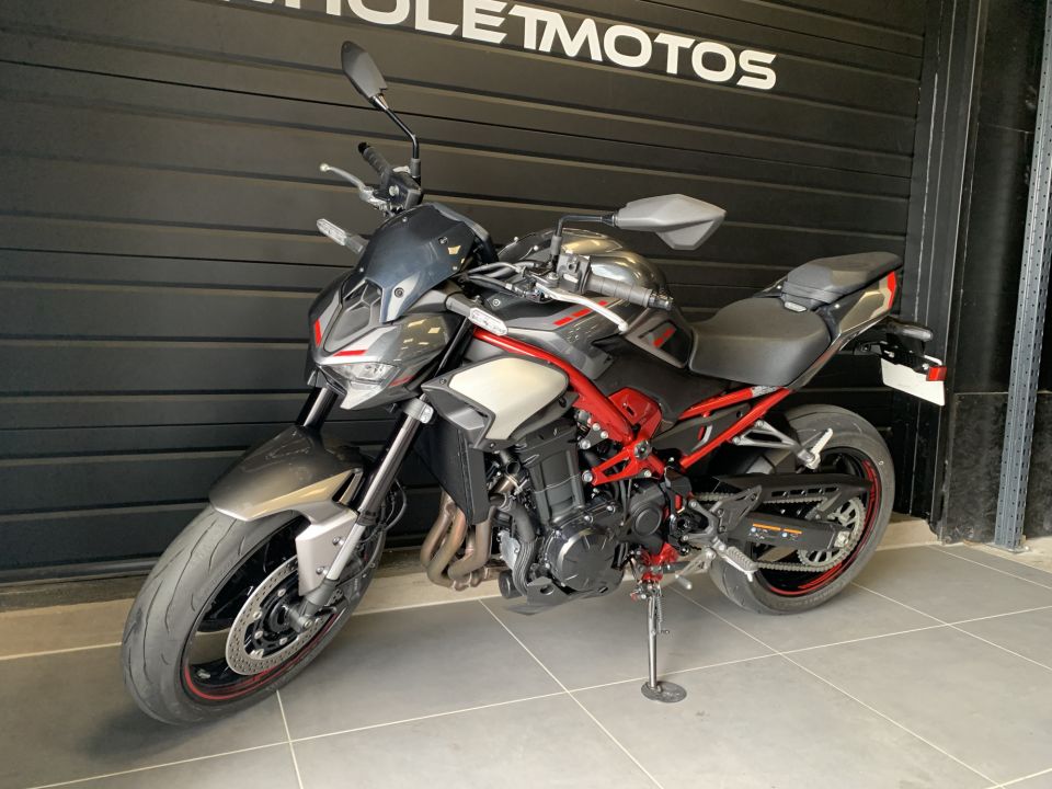 KAWASAKI Z 900 16