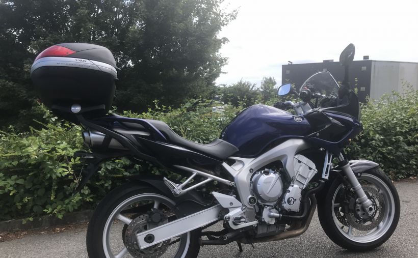YAMAHA FZ6 (98CV) 1