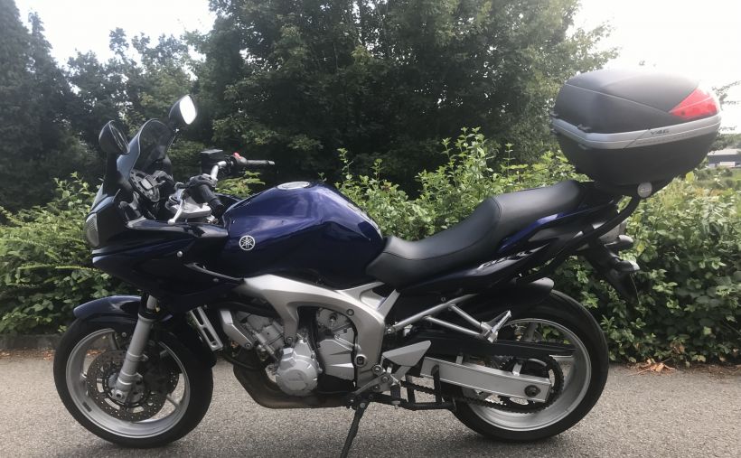 YAMAHA FZ6 (98CV) 2