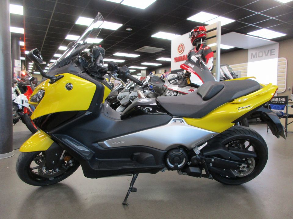 YAMAHA XP T-MAX 560 0