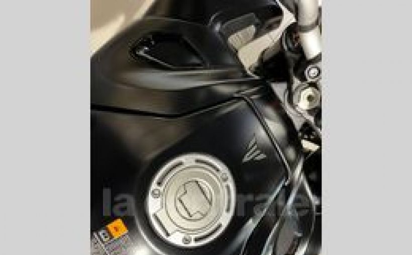 YAMAHA MT-10 12