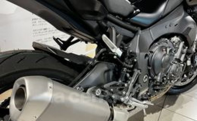 YAMAHA MT-10 1