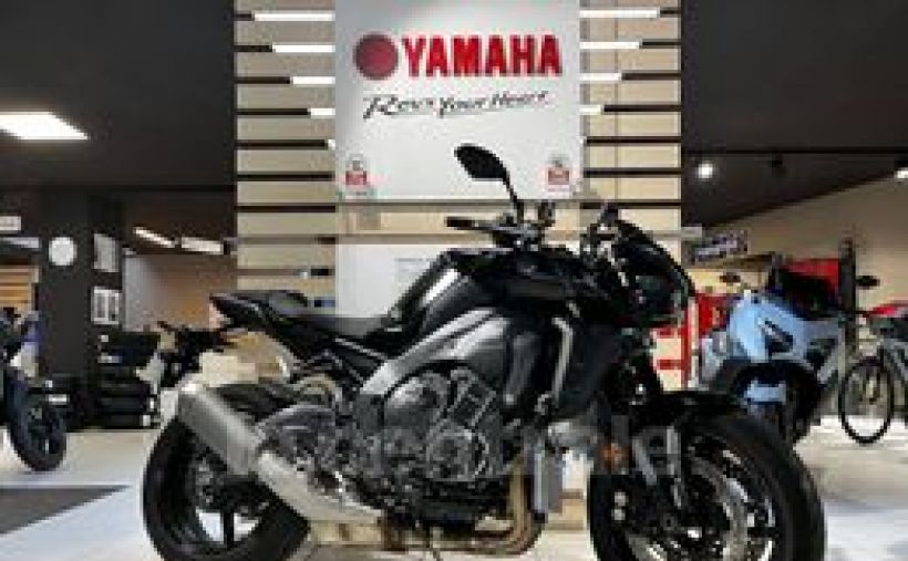YAMAHA MT-10 0