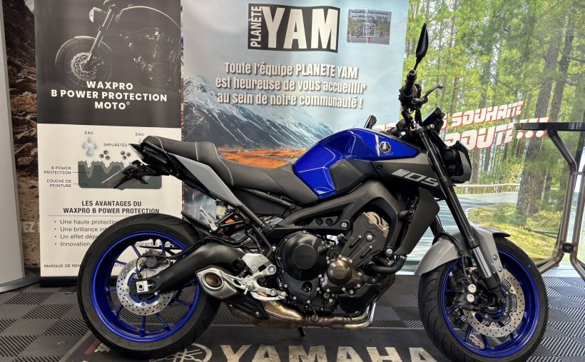 YAMAHA MT-09 0