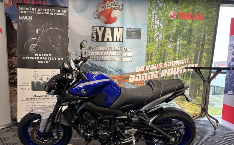 YAMAHA MT-09 5