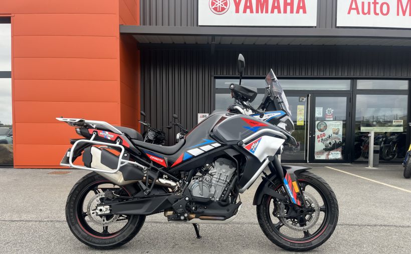 CF MOTO 800 MT 1