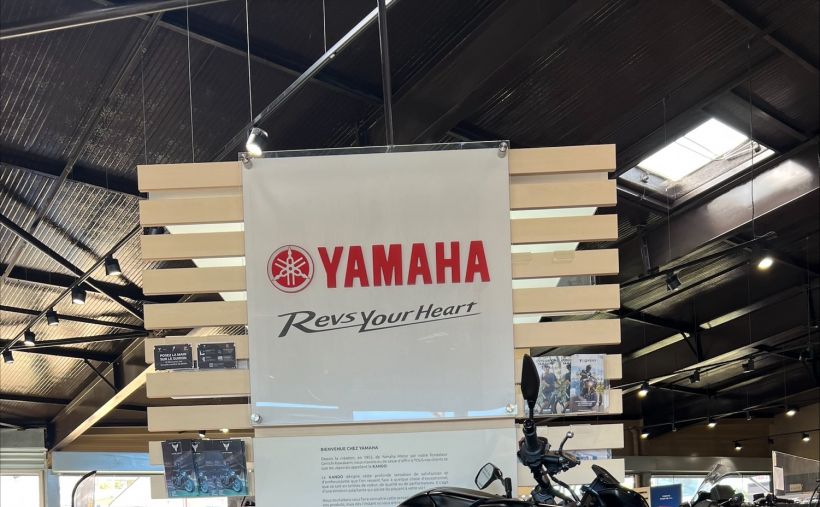 YAMAHA MT-10 5