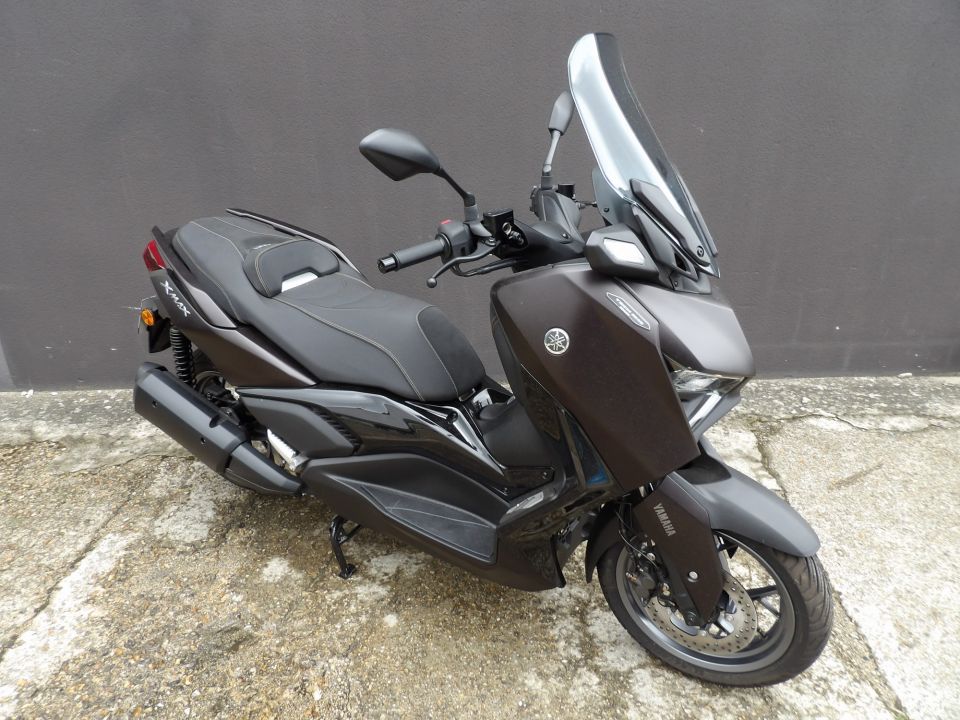 YAMAHA XMAX 300 Tech Max 0