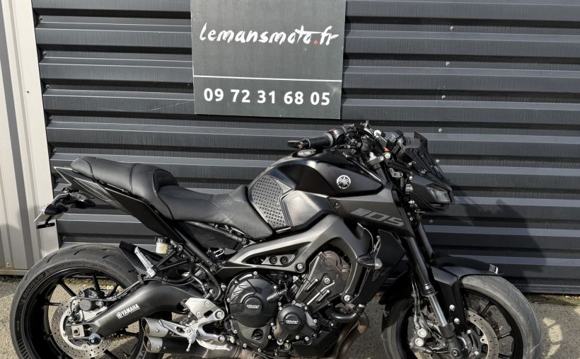YAMAHA MT-09 5