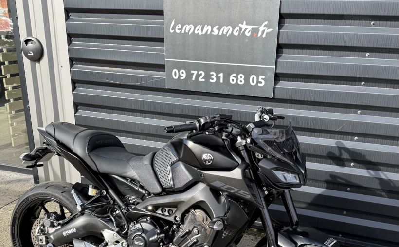 YAMAHA MT-09 0