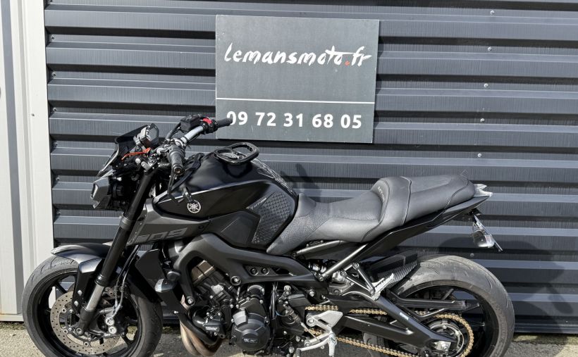 YAMAHA MT-09 20