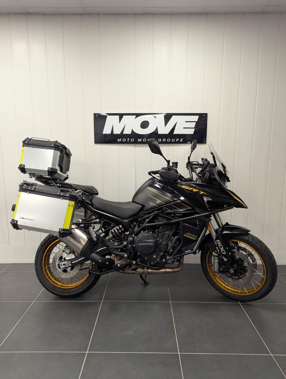 QJ MOTOR SRT 900 SX 0