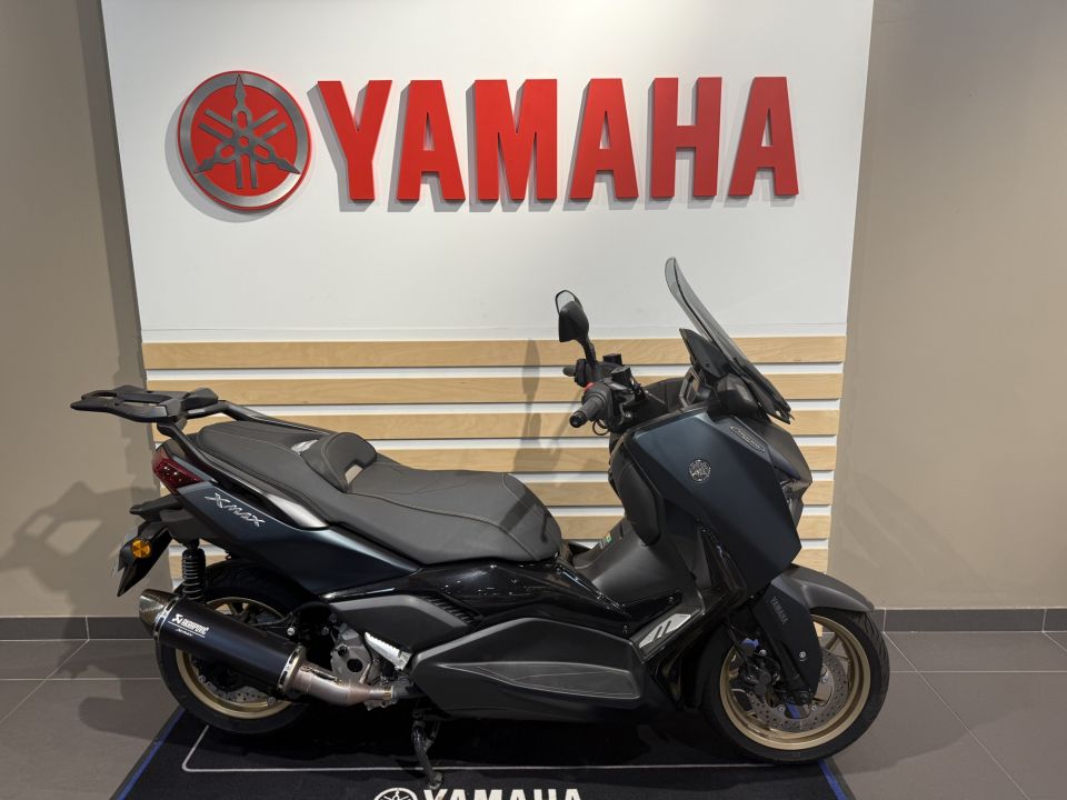 YAMAHA XMAX 300 Tech Max 0