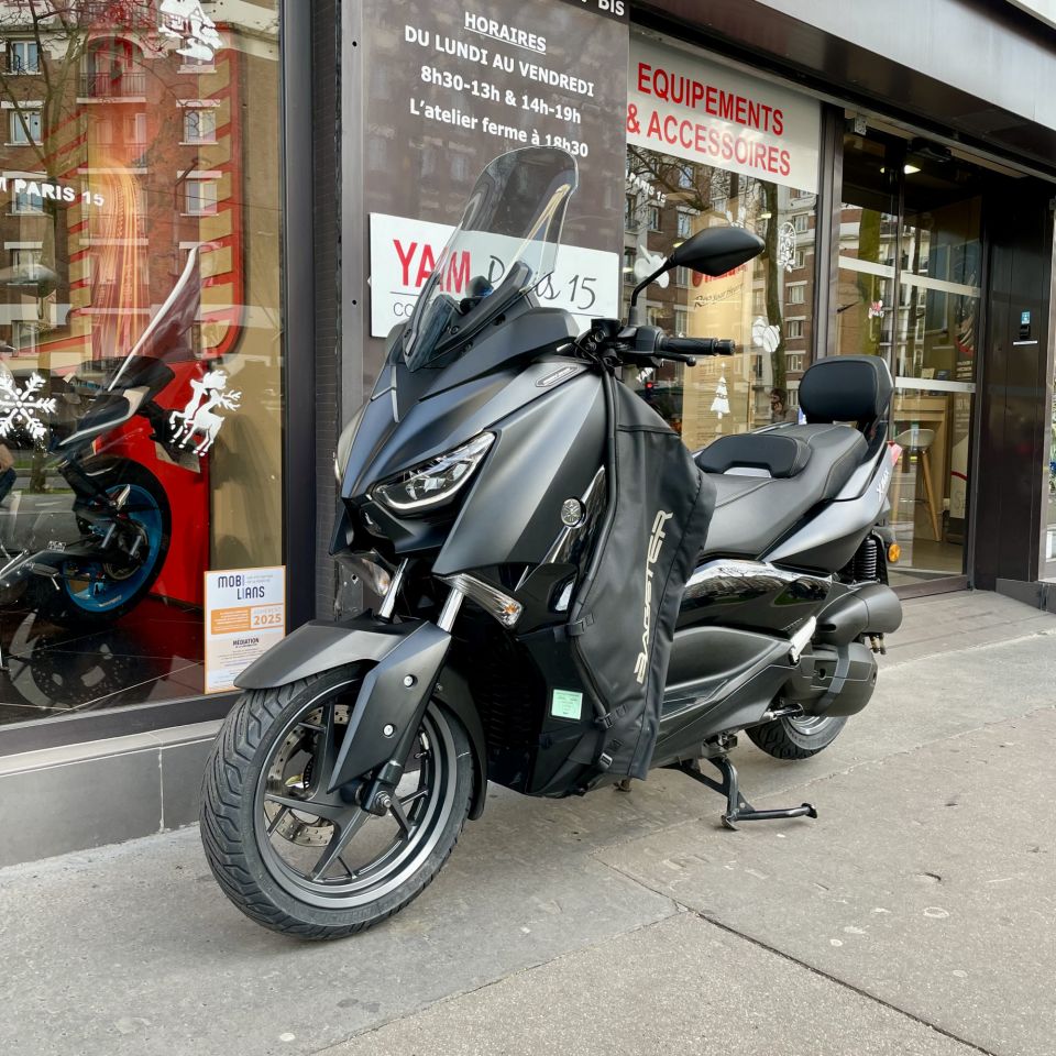YAMAHA XMAX 125 4