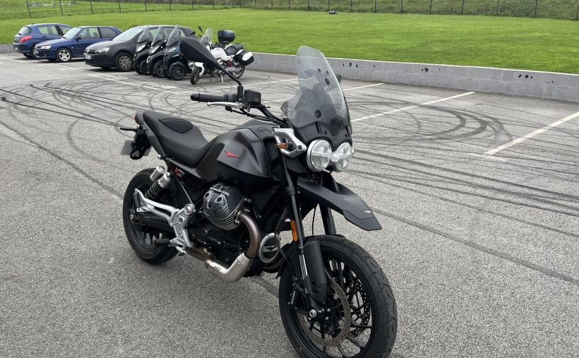 MOTO GUZZI V85 TT 850 10