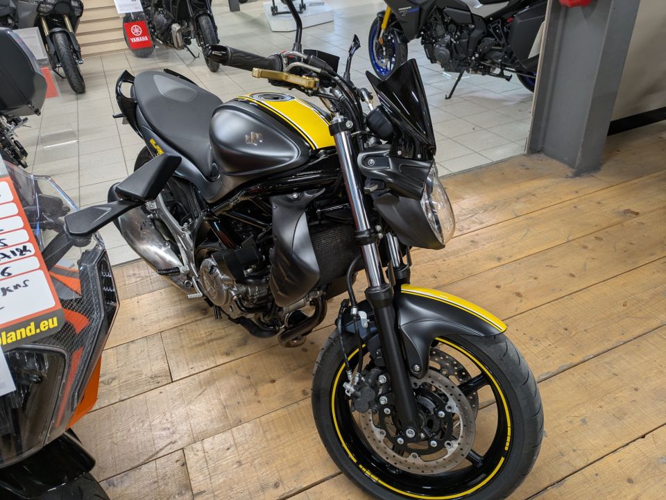 SUZUKI GLADIUS 650 40