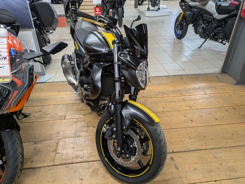 SUZUKI GLADIUS 650 60