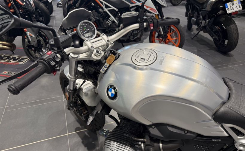 BMW R NineT PURE 2