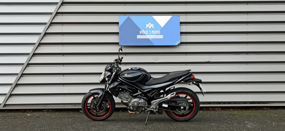 SUZUKI GLADIUS 650 25